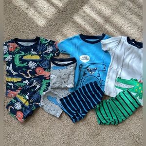 Assorted 24m short sleeve/shorts pajama sets